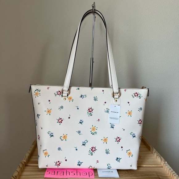 ✅Coach purse - Picture 2 of 12